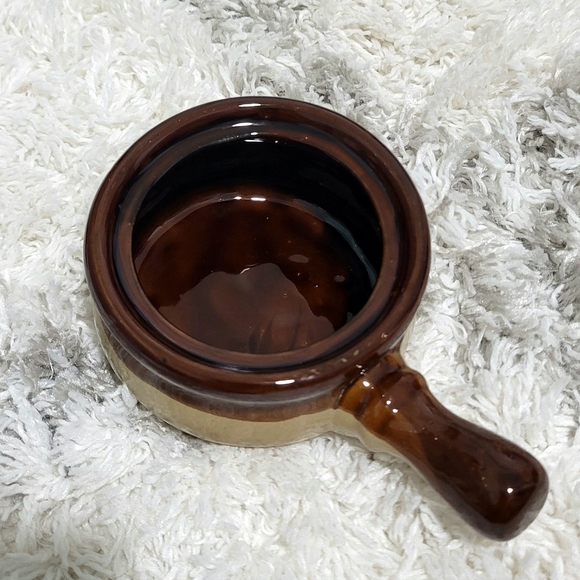 Vintage Stoneware Mini Crock Pot with Handle and Lid - Picture 6 of 10